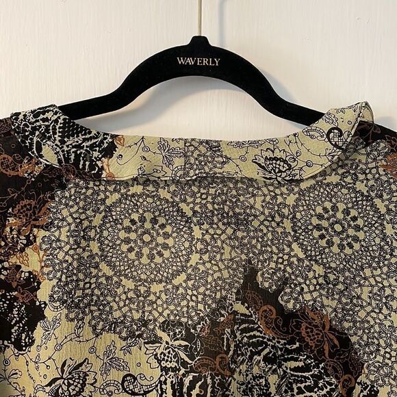 Emma James ruffle earth tone print button front bracelet sleeve blouse 12 EUC - Picture 5 of 14